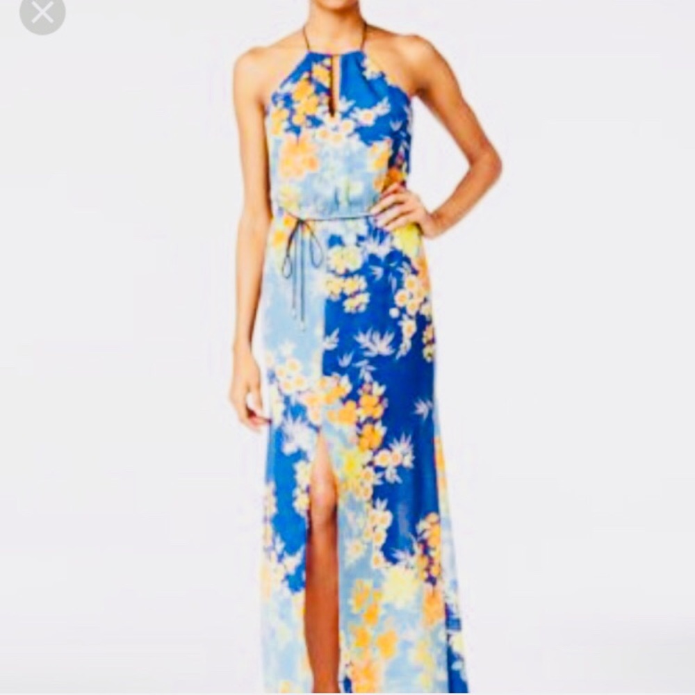 NWT- Guess beautiful for the summer